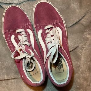 Red Old Skool Vans lace ups